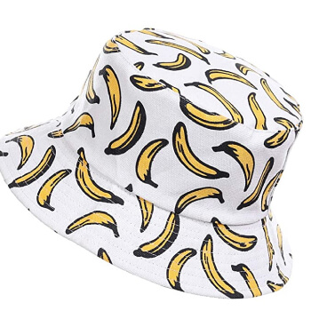 Sombrero aesthetic blanco con estampado de bananas